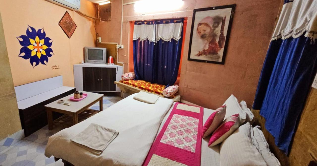 Nomadic Backpackers Hostel Jaisalmer Eksteriør billede